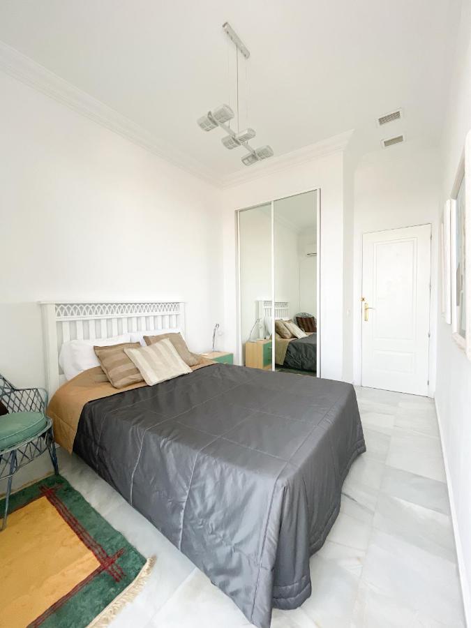 Modern Three-Level Apartment Near The Sea Benalmádena Exterior foto
